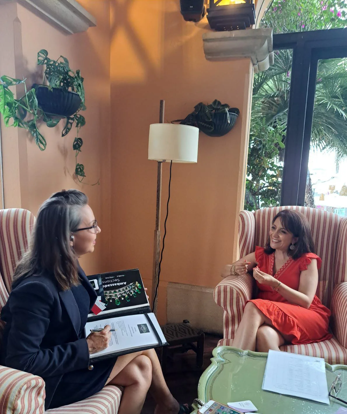 Entrevista Catalina Saffon & Patricia Pal - The Ambassadors Sections Entrevista Catalina Saffon & Patricia Pal - The Ambassadors Sections