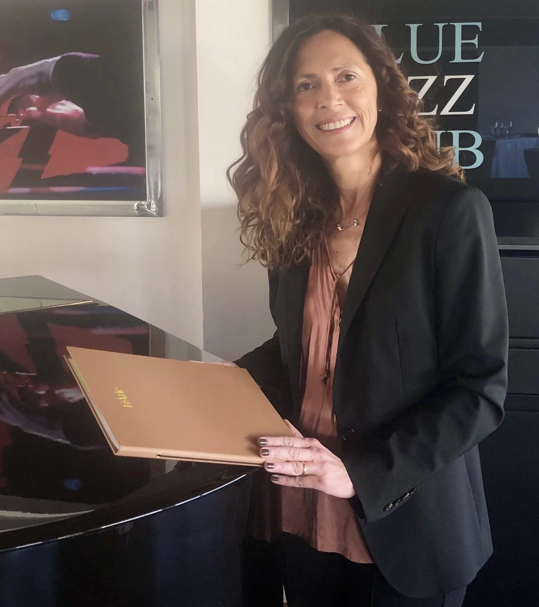Catalina Borrás, Co-Propietaria & Directora General - Hotel Saratoga https://www.hotelsaratoga.com/ The Ambassadors Sections Catalina Borrás, Co-Propietaria & Directora General - Hotel Saratoga https://www.hotelsaratoga.com/ The Ambassadors Sections