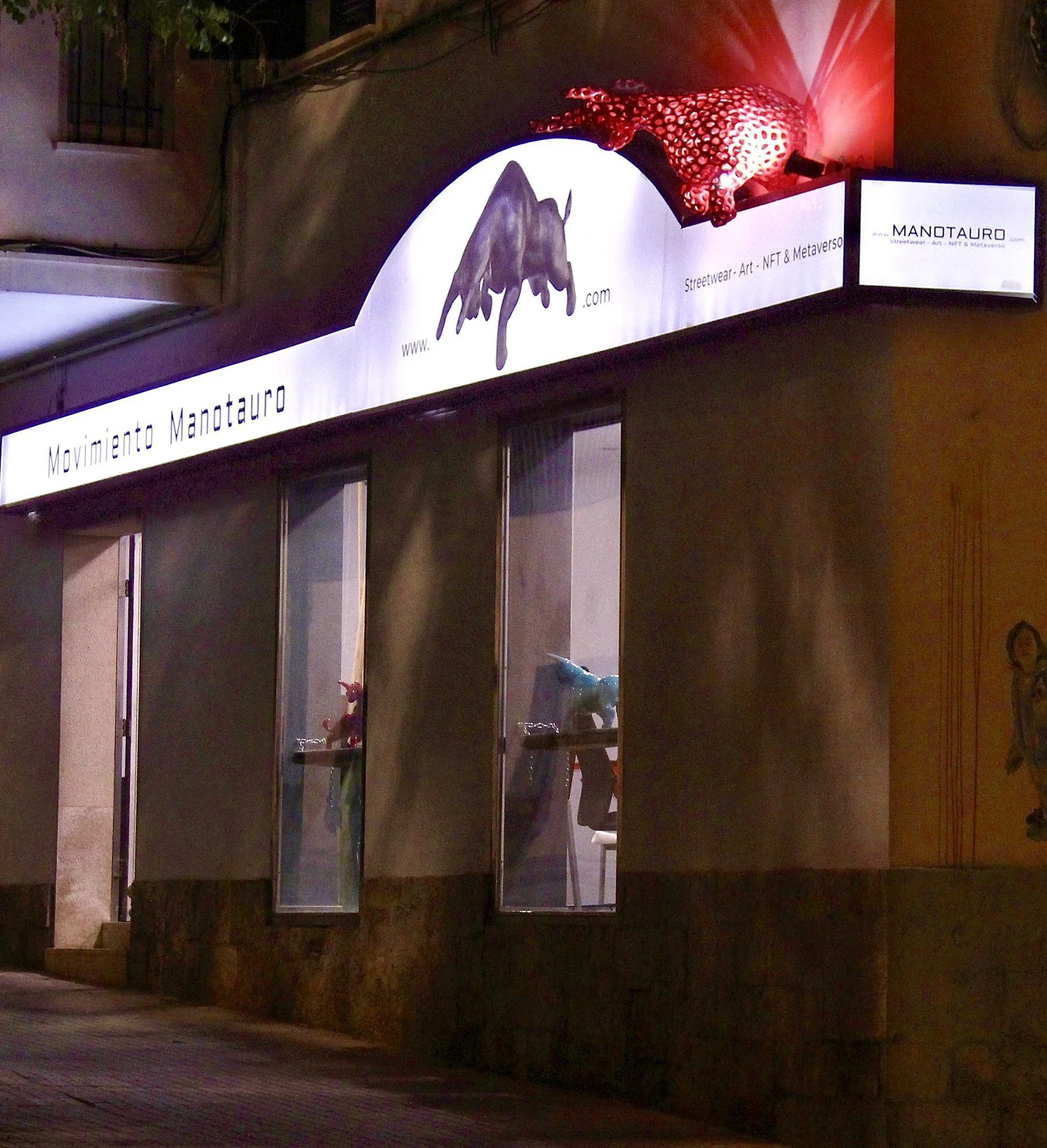Manotauro Art Gallery C/ Andrea Doria, nº 46 Palma de Mallorca Balearic Islands https://manotauro.eu The Ambassadors Sections Manotauro Art Gallery C/ Andrea Doria, nº 46 Palma de Mallorca Balearic Islands https://manotauro.eu The Ambassadors Sections