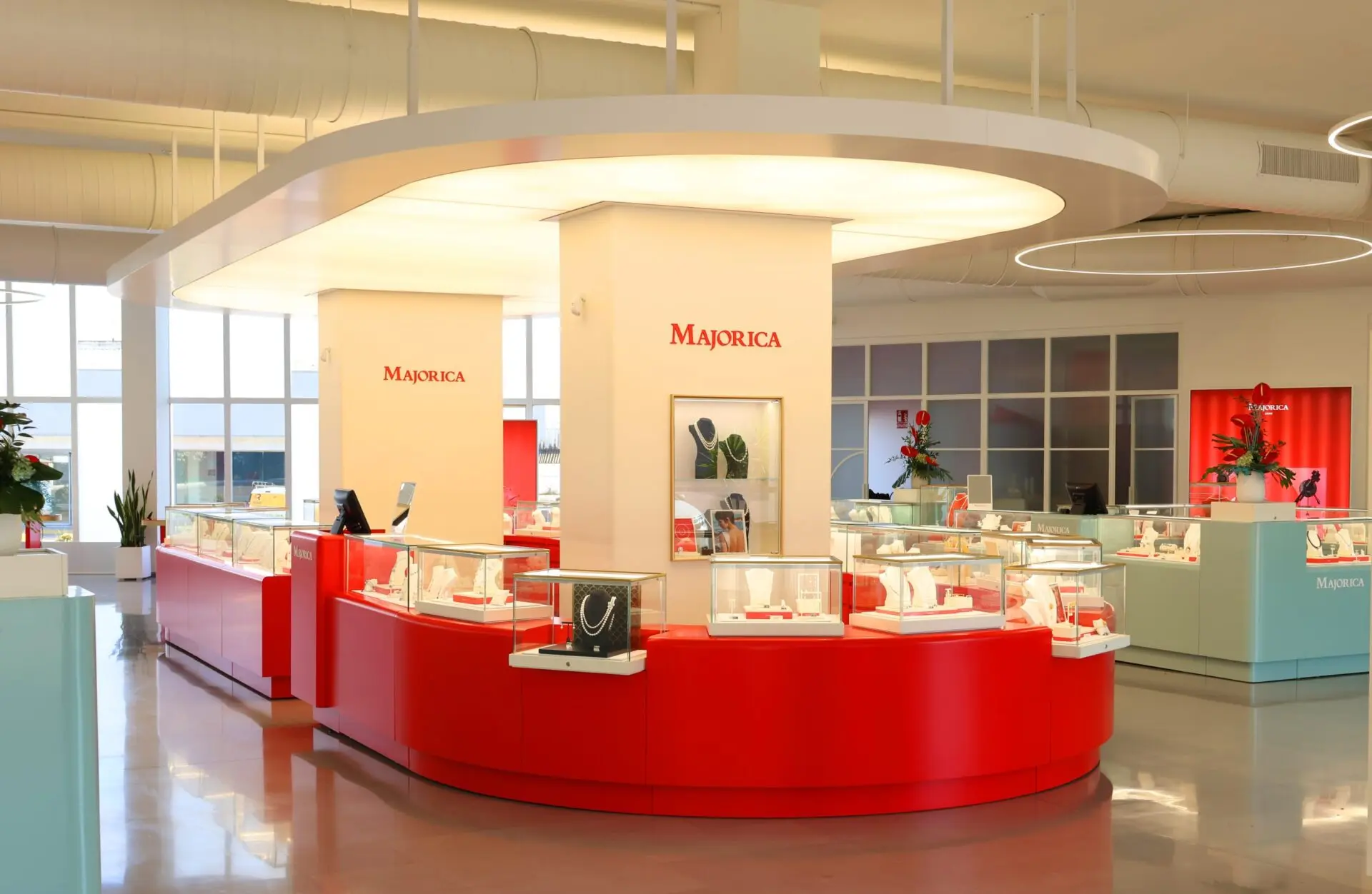Majorica https://www.majorica.com/es/ The Ambassadors Sections