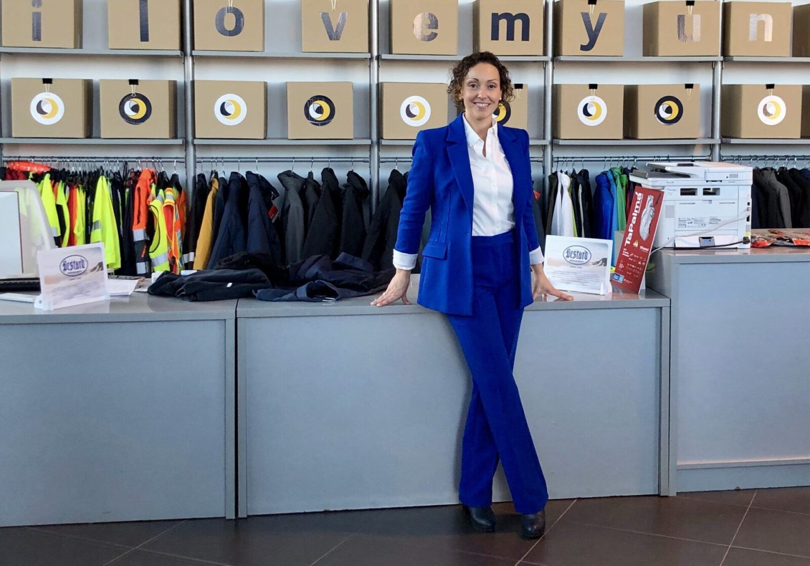Entrevista con Mai Monterrubio Propietaria & CEO de My Uniform https://myuniform1990.com The Ambassadors Sections Entrevista con Mai Monterrubio<br />Propietaria & CEO de My Uniform<br />https://myuniform1990.com<br />The Ambassadors Sections<br />