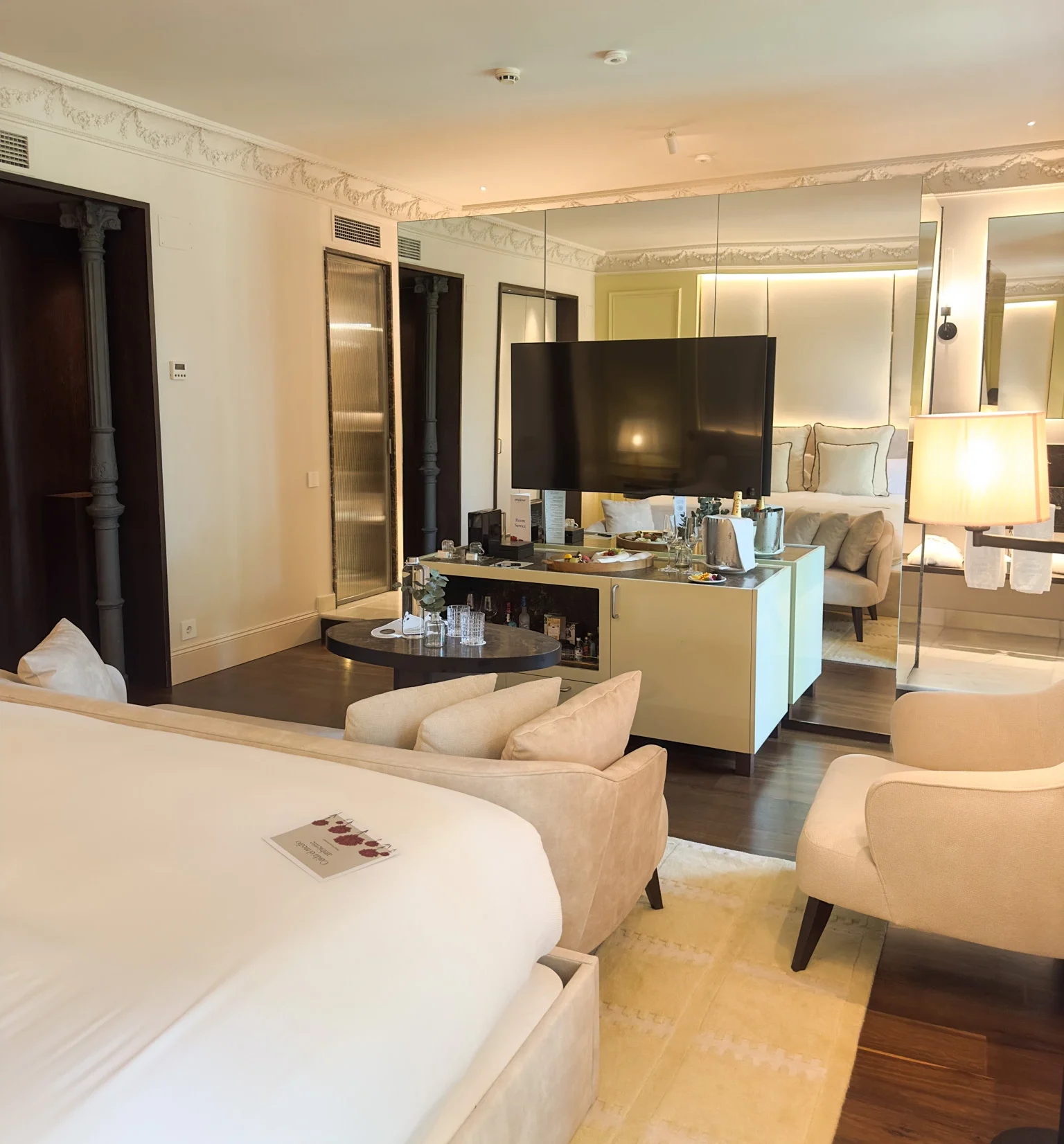 Hotel Hospes Puerta de Alcalá Madrid - The Ambassadors Sections
