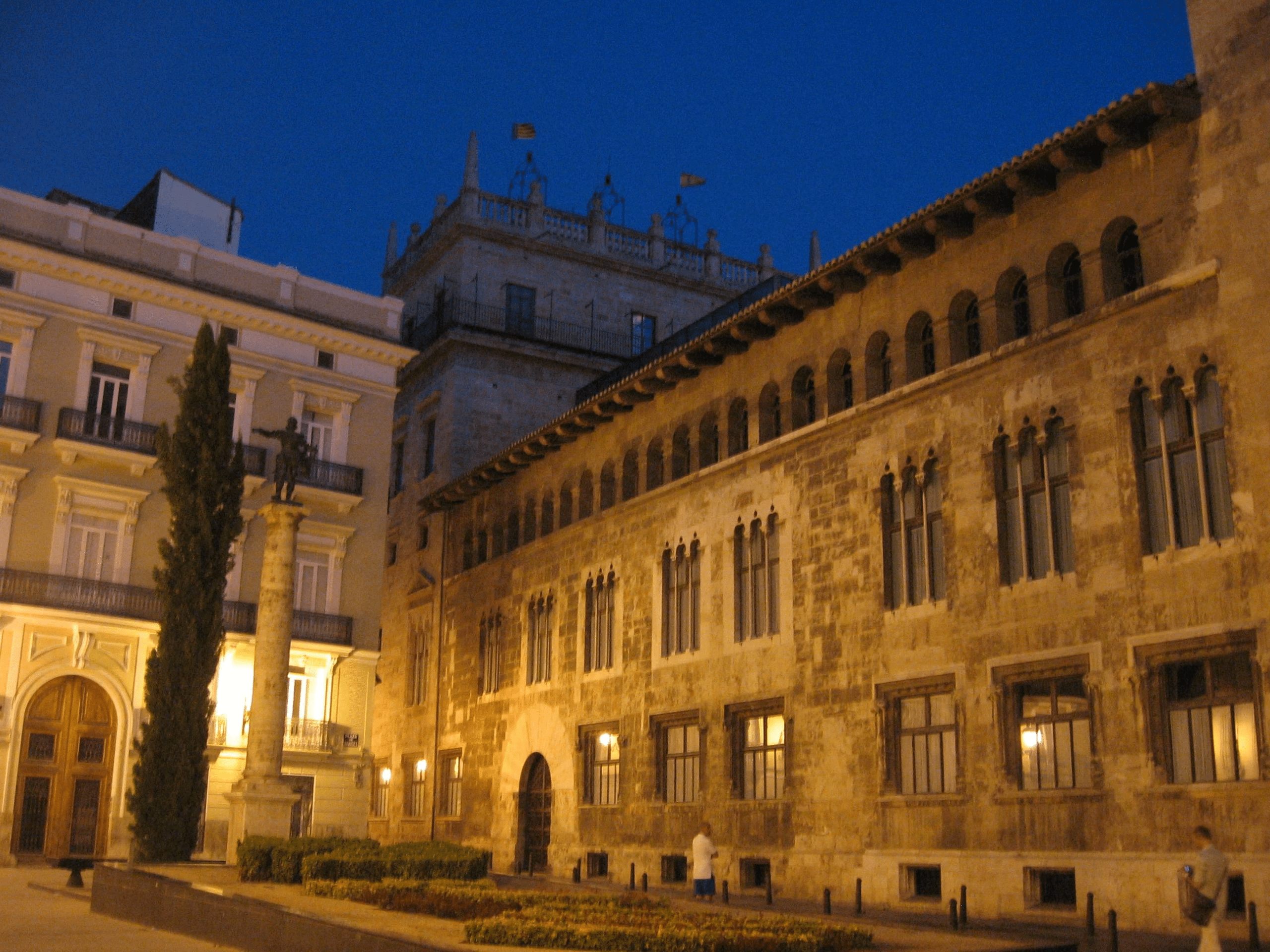 Diputación de Valencia, The Ambassadors Sections
